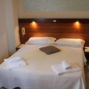 Hotell Trattoria Fioravante, Peschiera del Garda