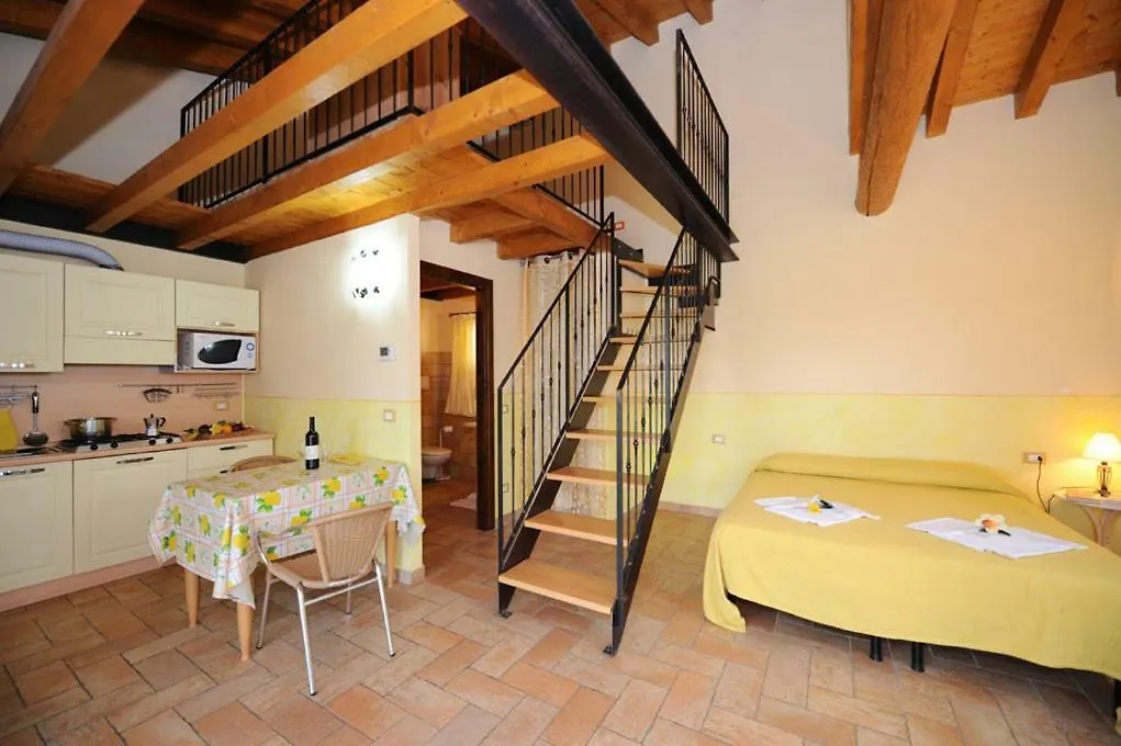 Alojamento de Turismo Rural Agriturismo Lizzarola Peschiera del Garda